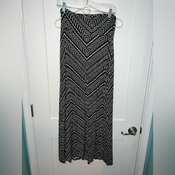 Living Doll Chevron Maxi Skirt - Picture 2 of 4
